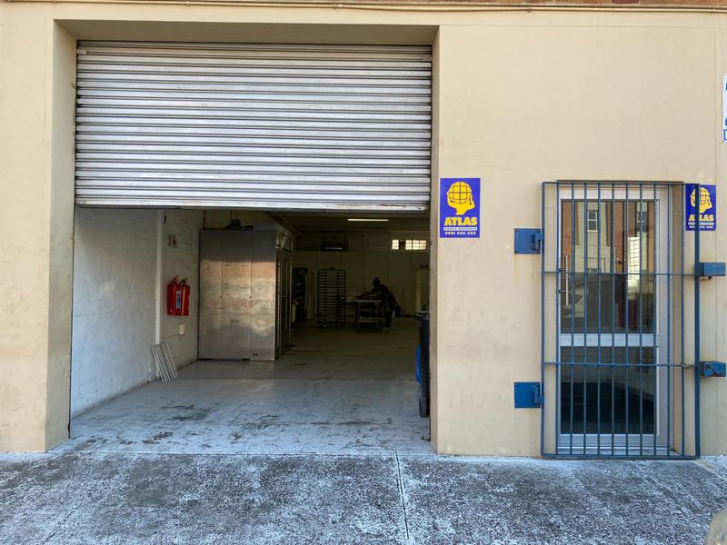 To Let commercial Property for Rent in North End Eastern Cape